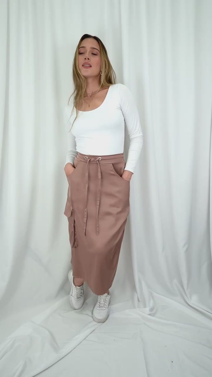 Falda para Mujer Palo Rosa Multibolsillos - Roberta Palo Rosa